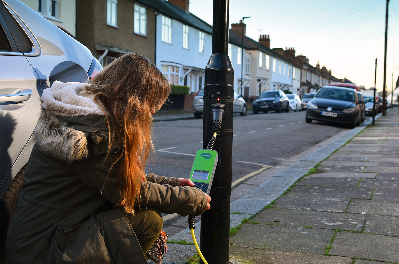 Electric car lamp-post charging