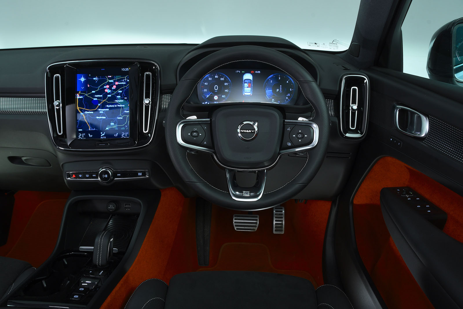 Volvo XC40 interior