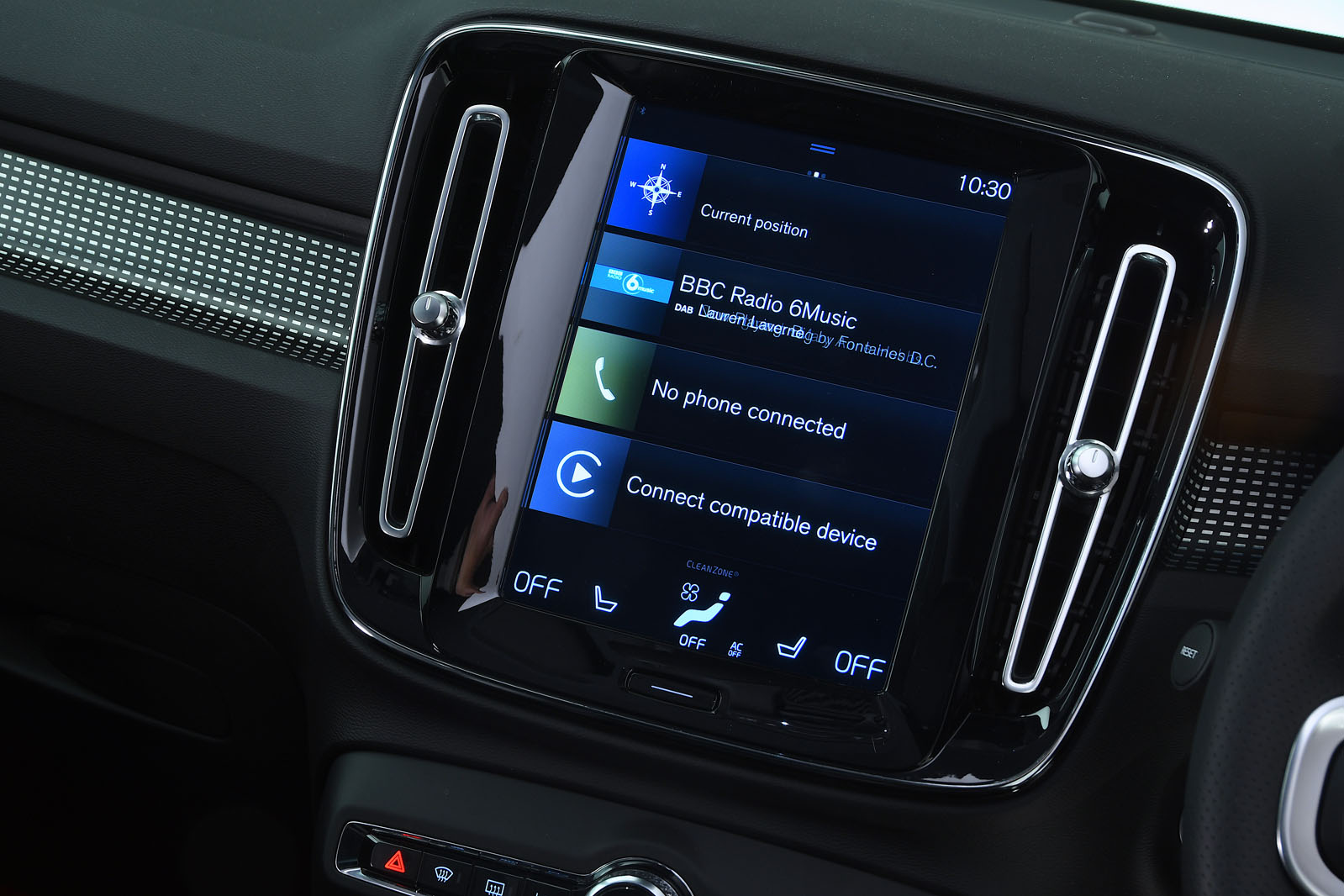 Volvo XC40 infotainment