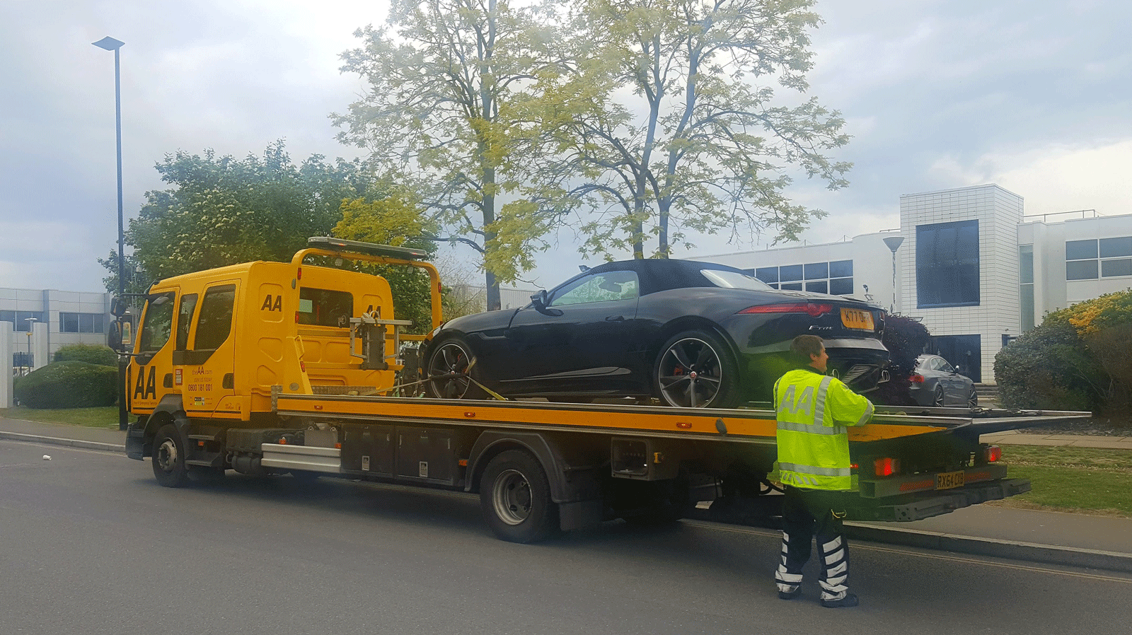 Jaguar F-type askwhatcar