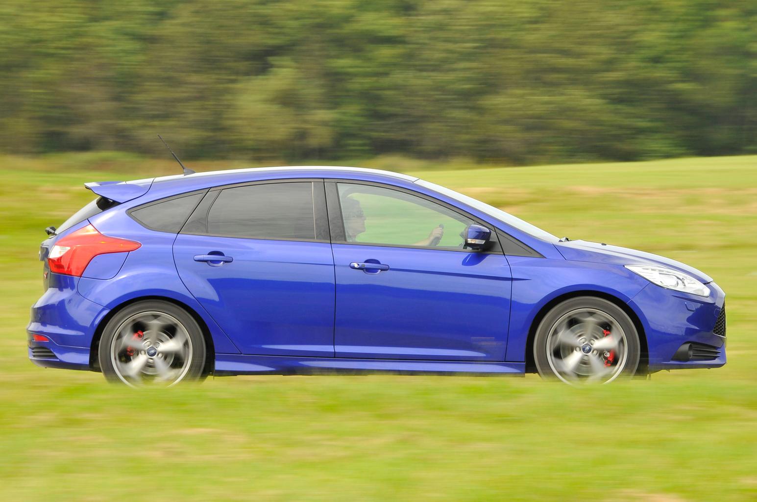 Used test – hot hatches: Ford Focus ST vs Volkswagen Golf GTI