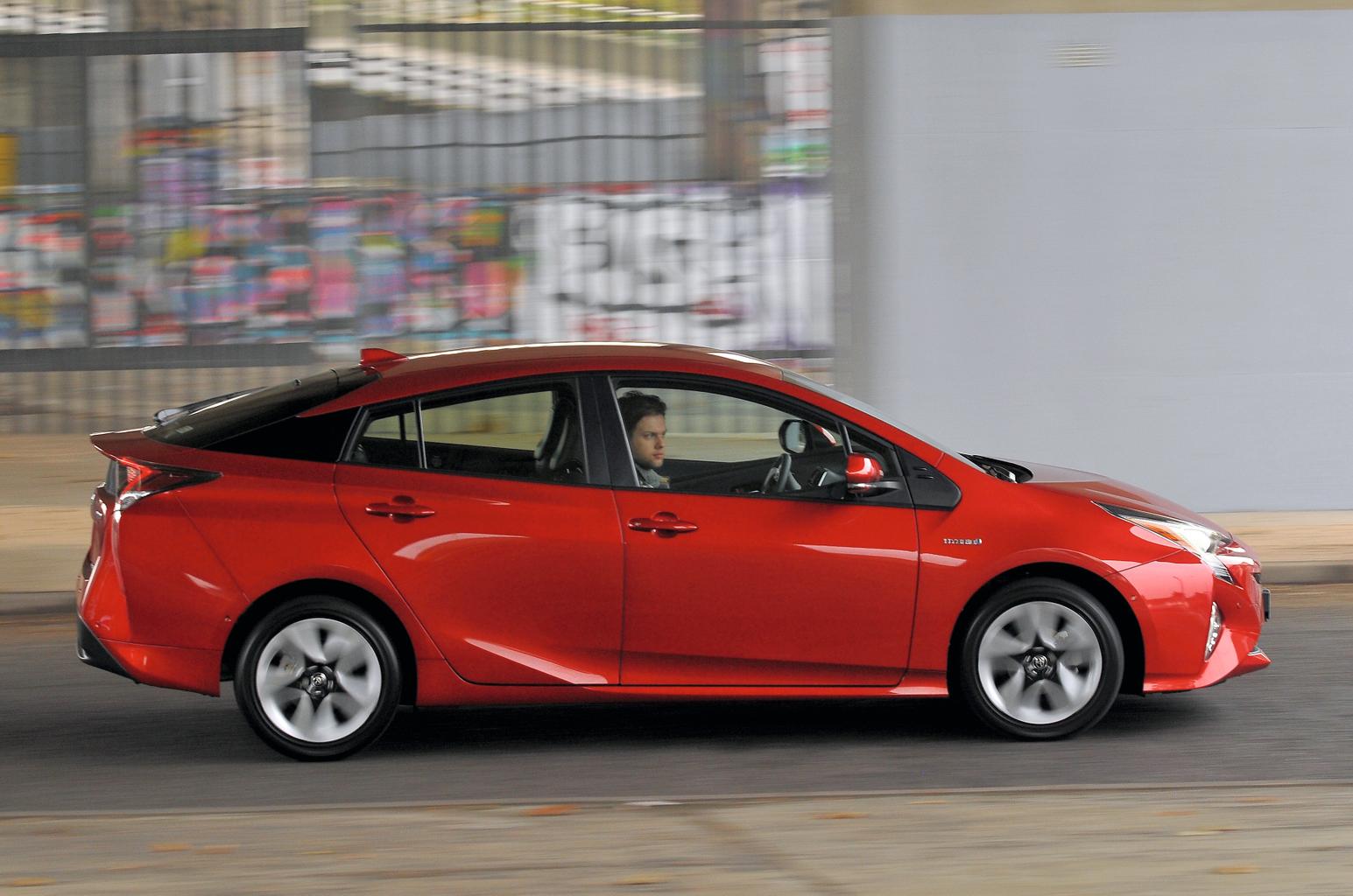 Used Toyota Prius 16-present