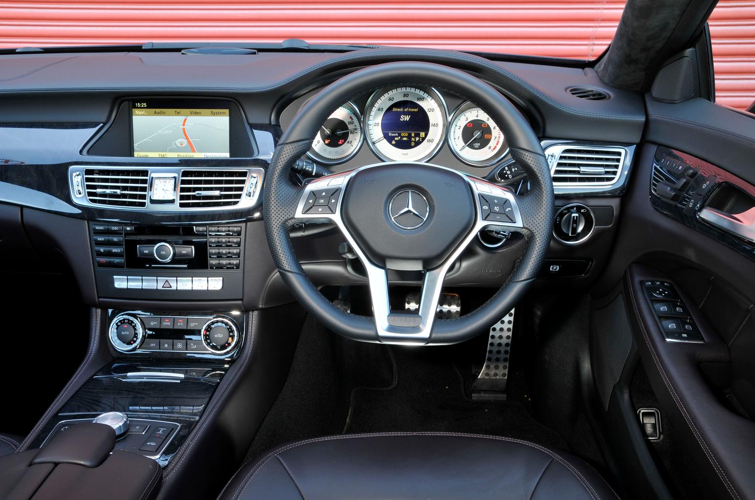Used test – stylish luxury cars: Mercedes-Benz CLS vs Porsche Panamera