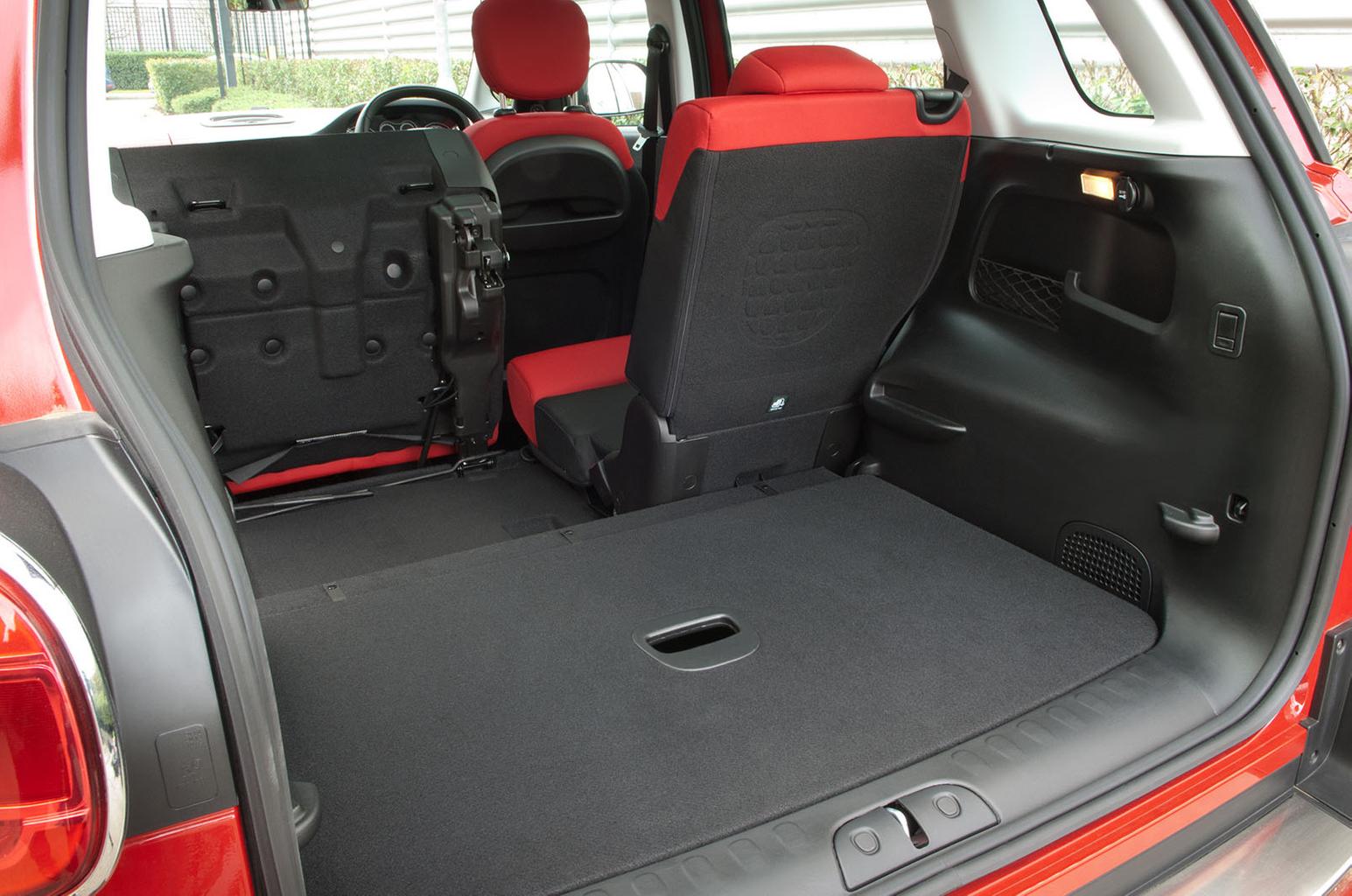 Fiat 500L boot