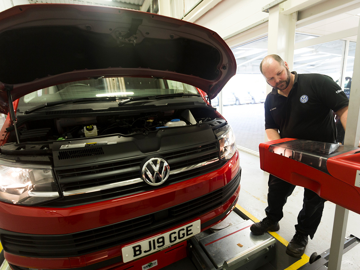 Volkswagen Transporter front end