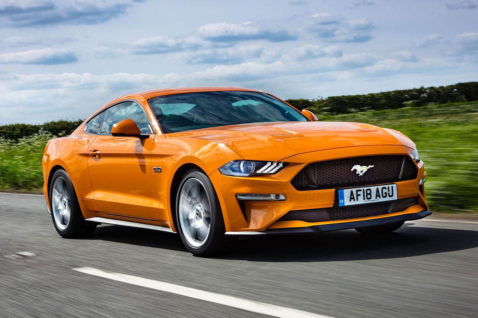 Used Ford Mustang front right driving