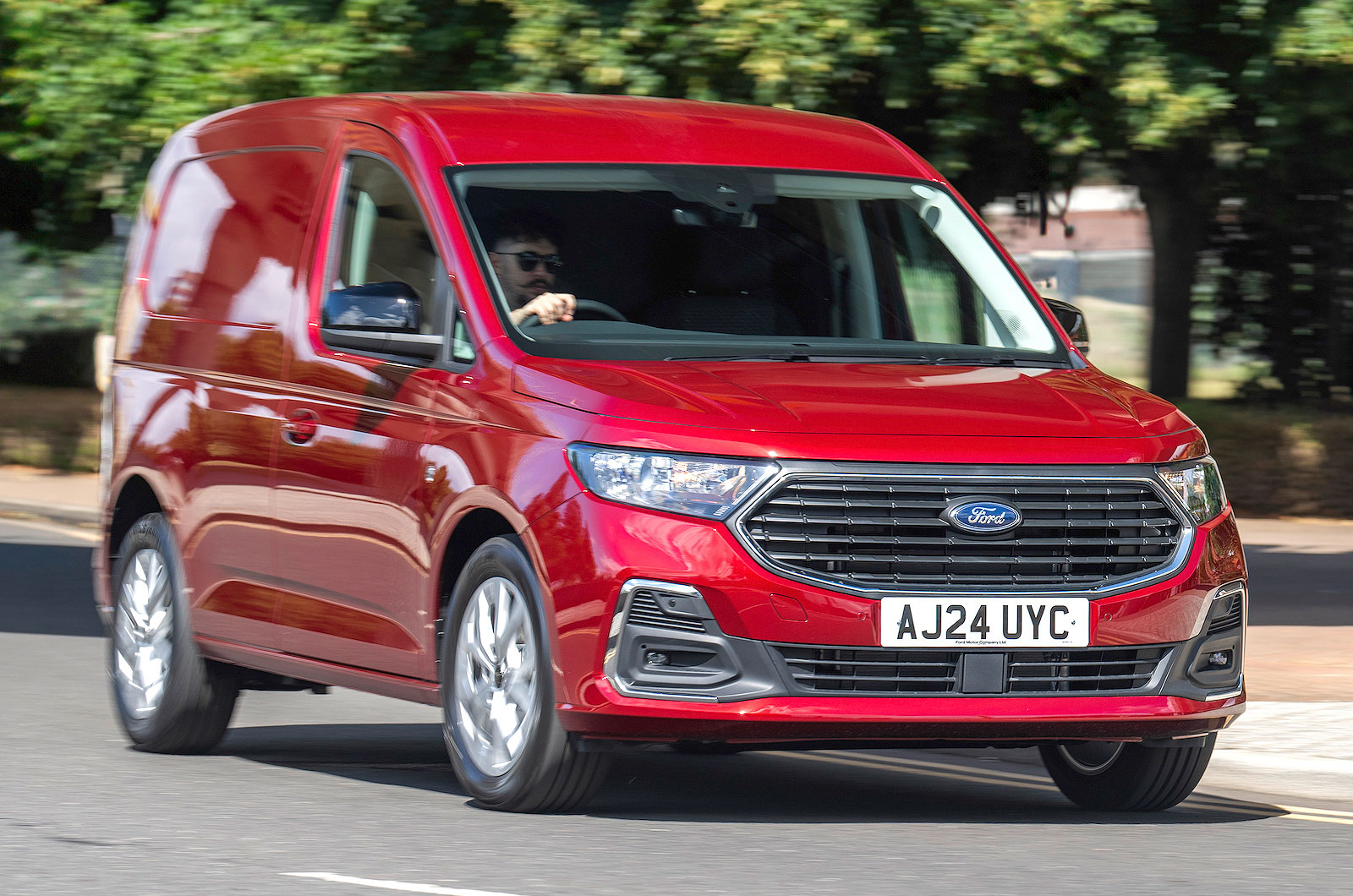 Ford Transit Connect SWB front right driving