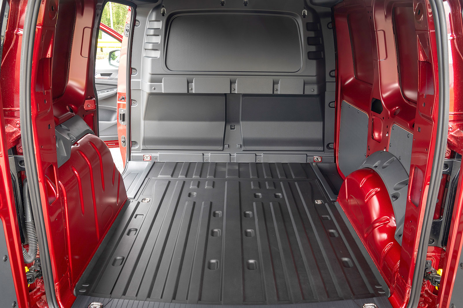 Ford Transit Connect SWB load bay