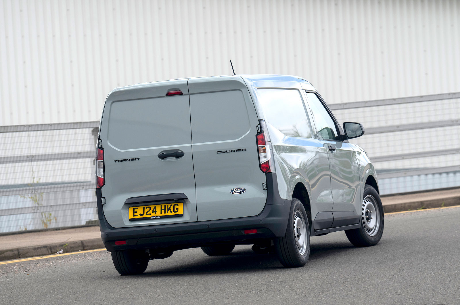 Ford Transit Courier rear cornering