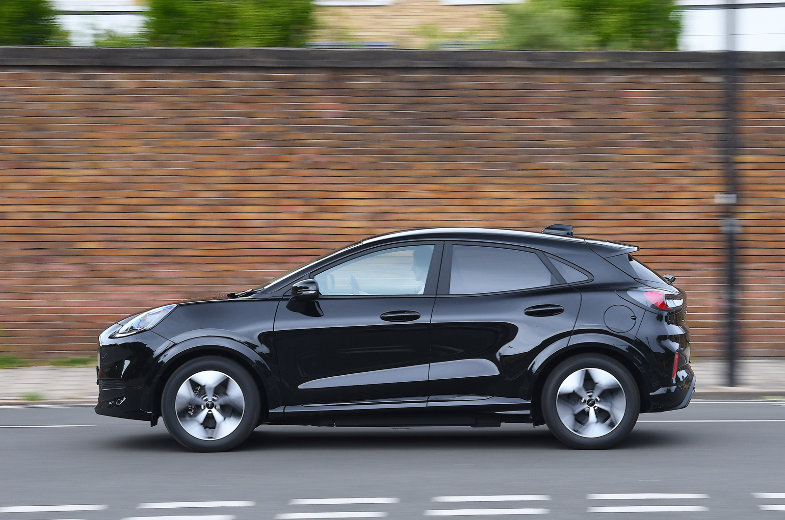 Ford Puma Gen-E side driving
