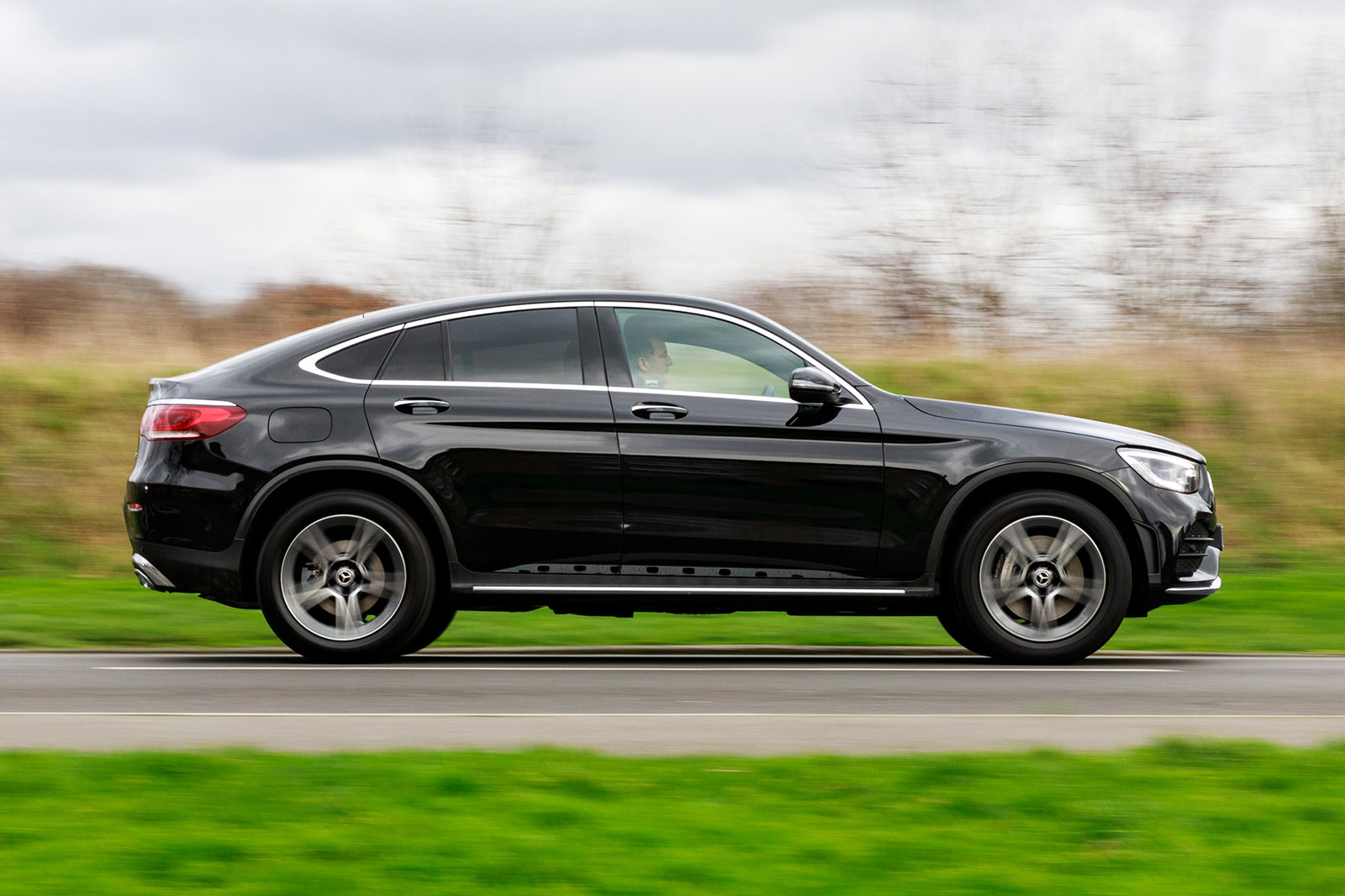 Mercedes GLC Coupe 2021 RHD right panning