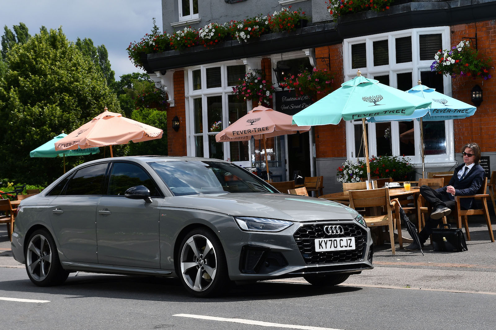 Audi A4 LT