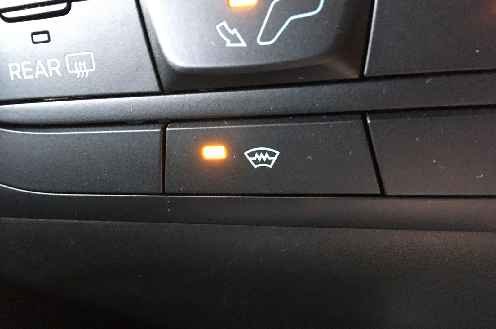 Ford Fiesta heated screen button
