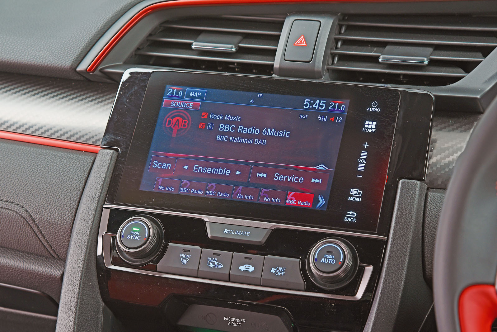 Honda Civic Type R infotainment