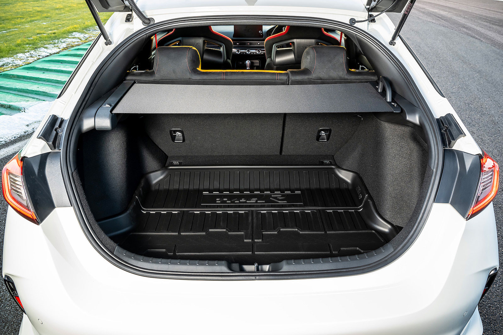 Honda Civic Type R boot open