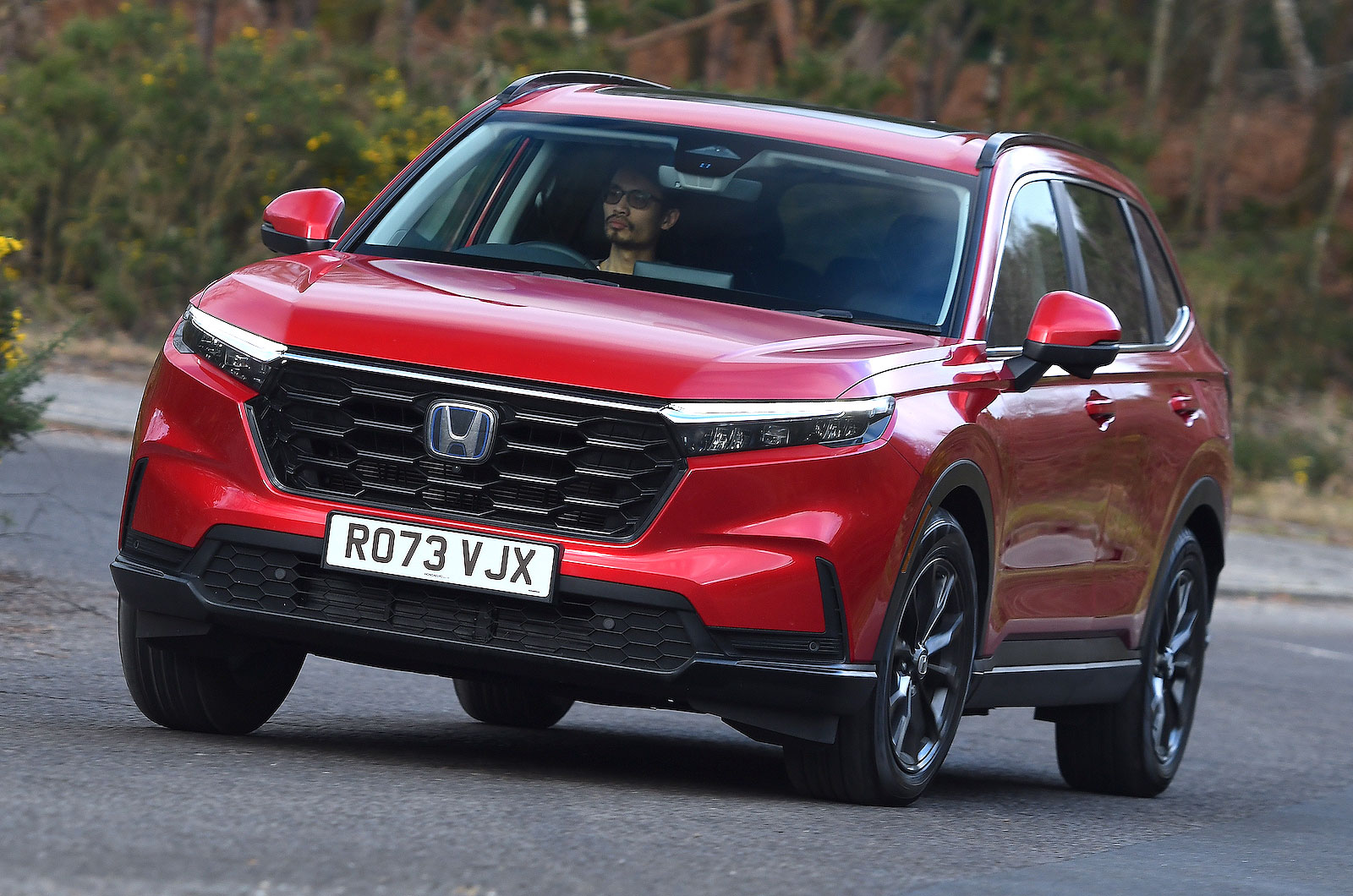 Honda CR-V front cornering