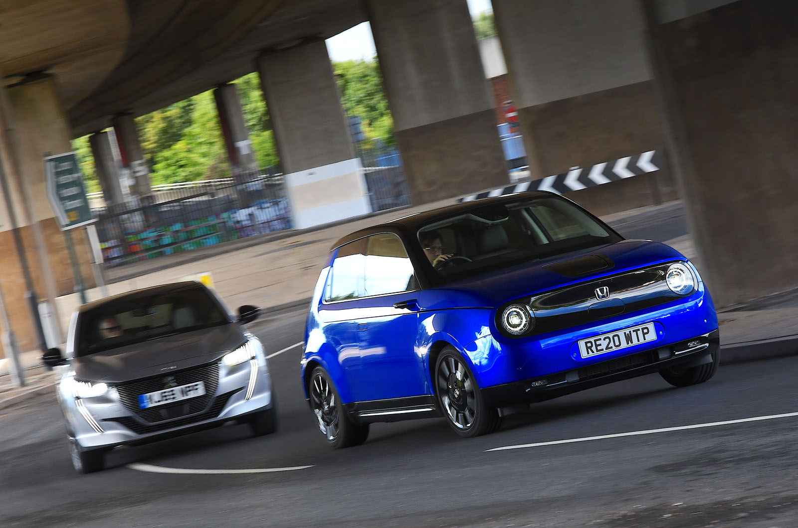 Honda E vs Peugeot e-208