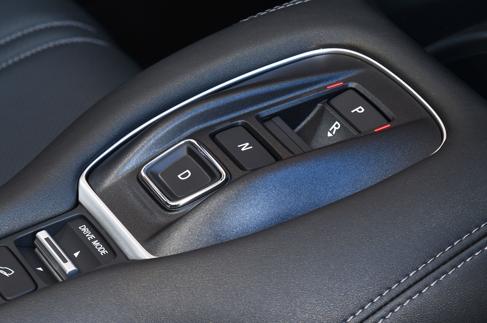 Honda ZR-V gear selector buttons