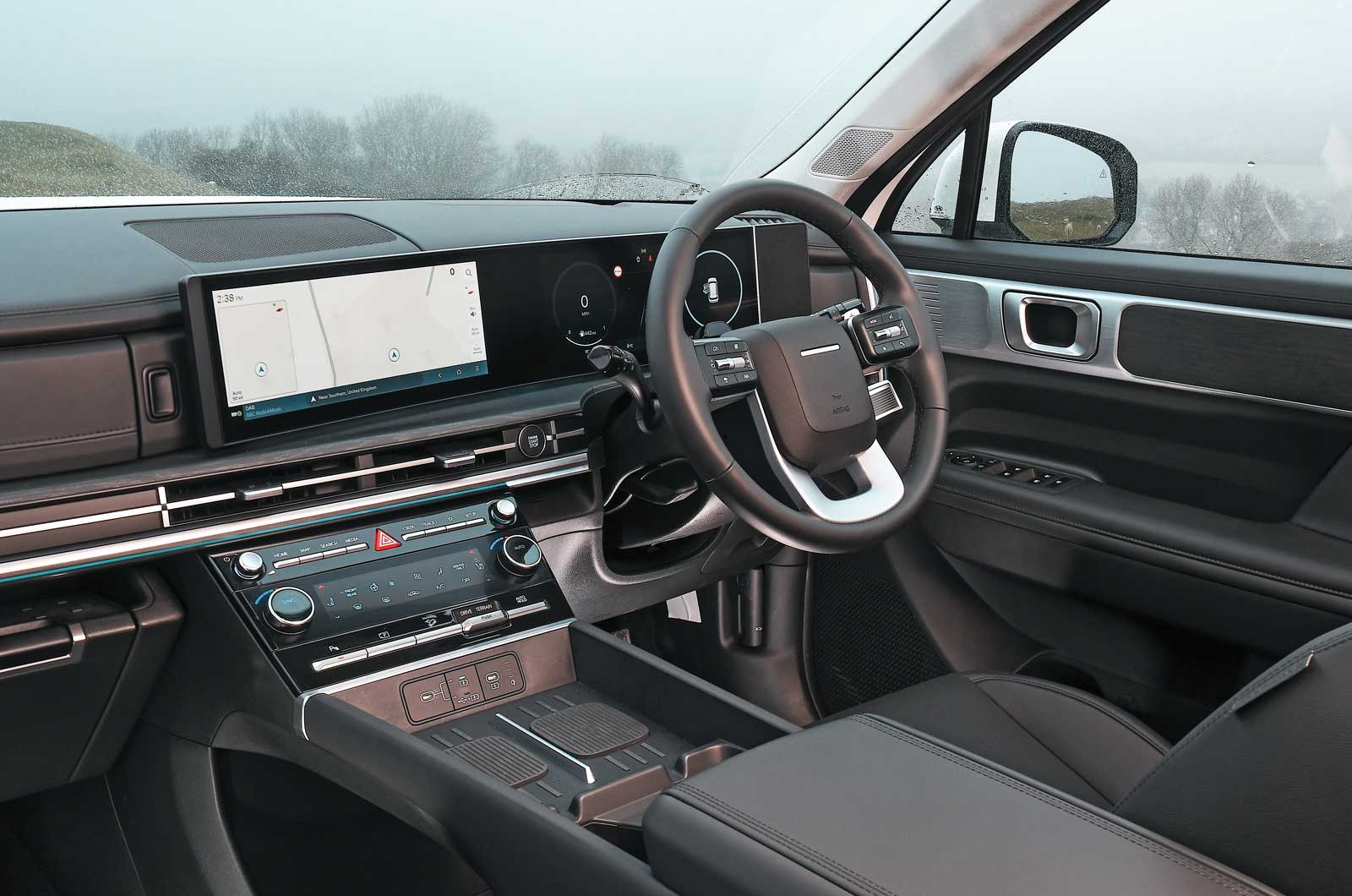 Hyundai Santa Fe dashboard