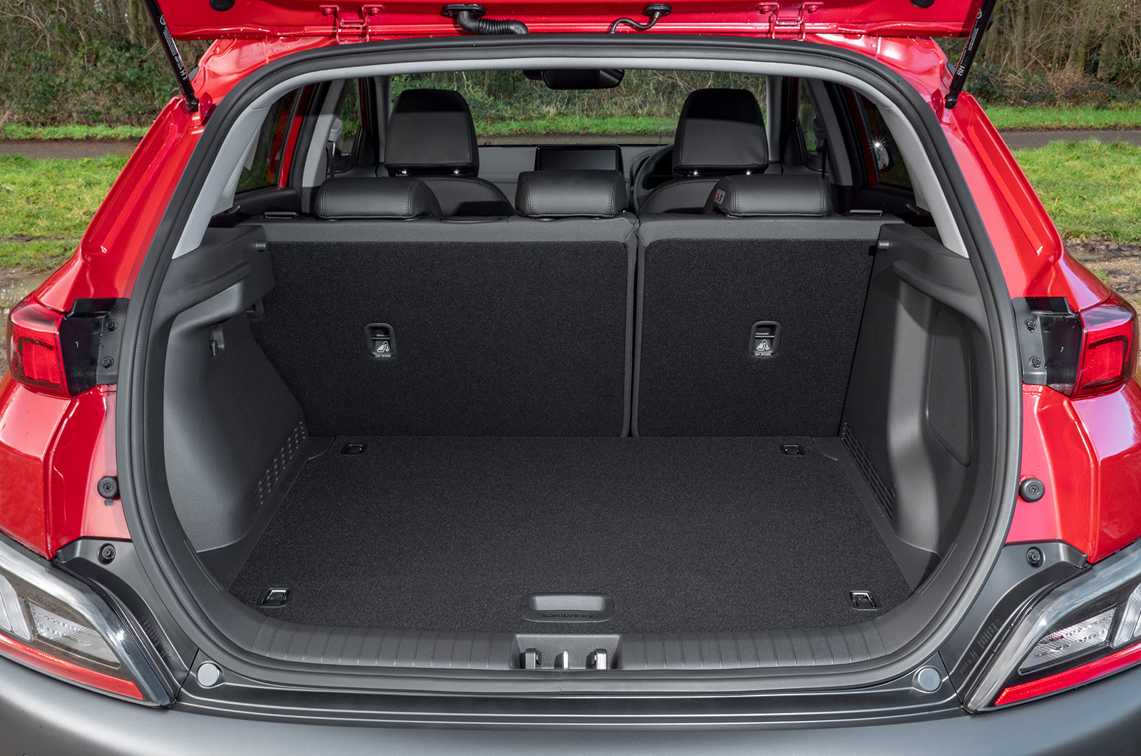 Hyundai Kona Hybrid boot