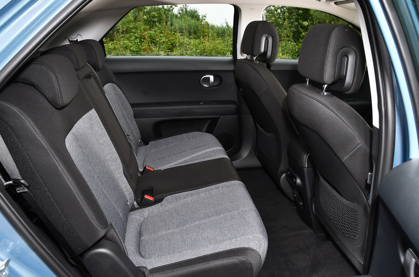 Hyundai Ioniq 5 2021 rear seats