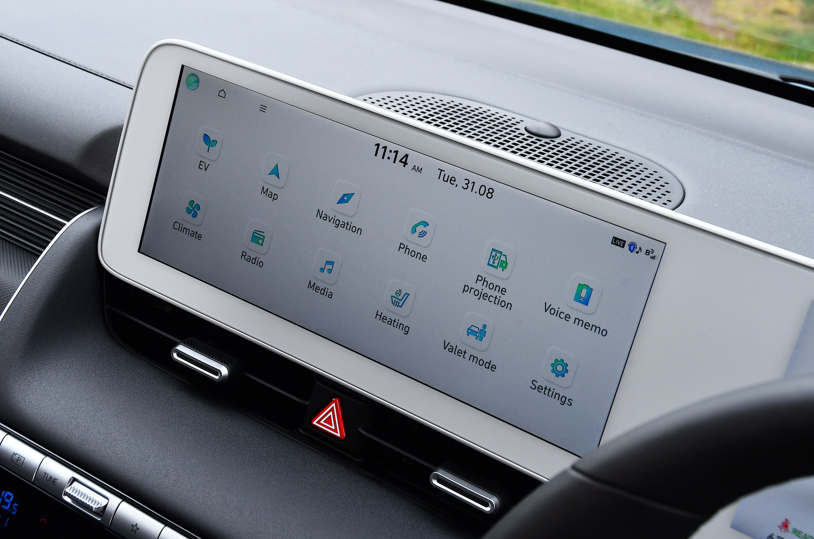 Hyundai Ioniq 5 2021 touchscreen