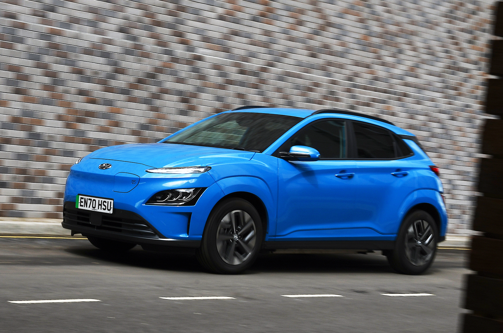 Hyundai Kona Electric used electric small SUV front