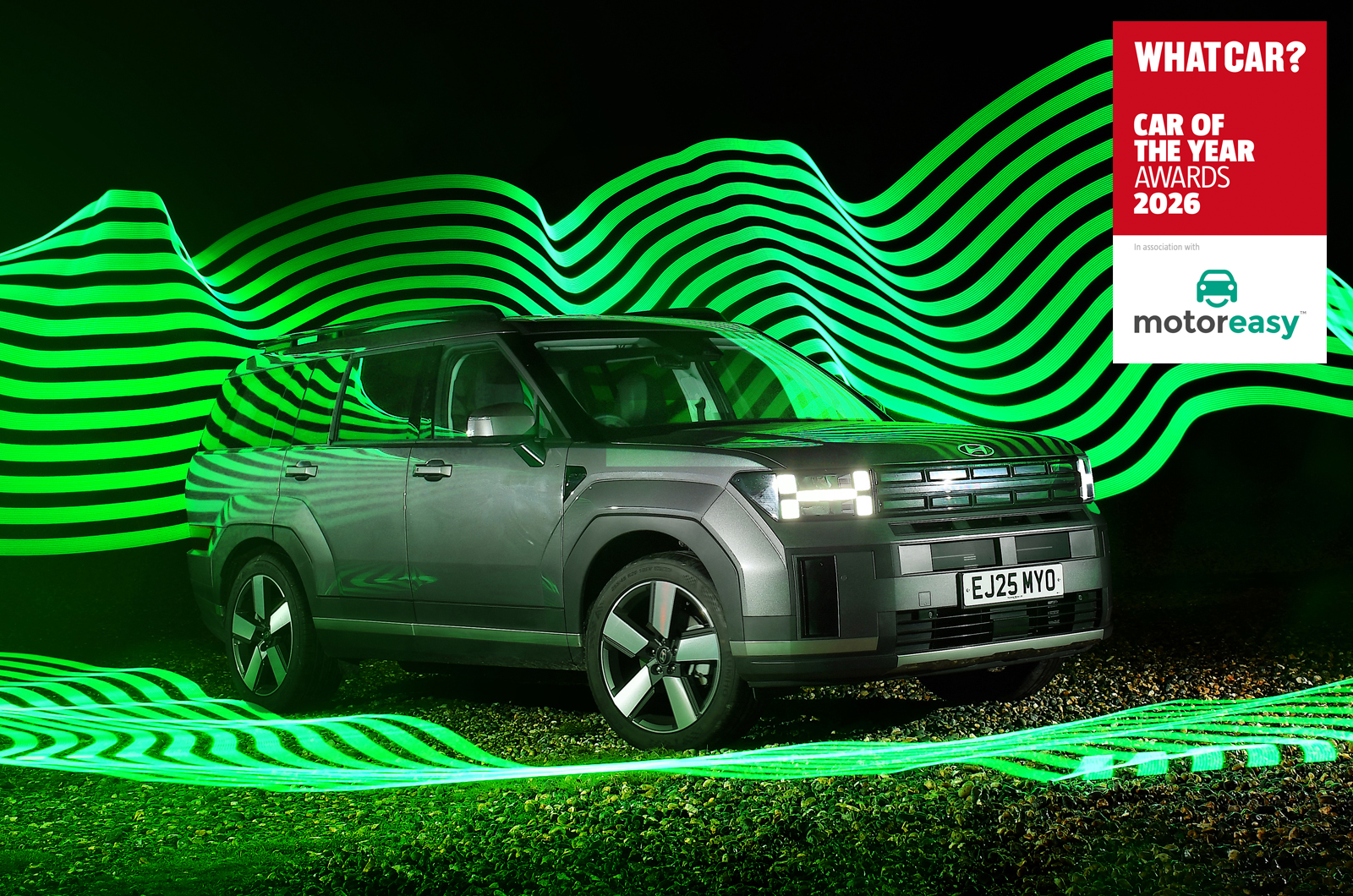 hyundai_santa_fe_coty_awards_hero_pic_with_logo