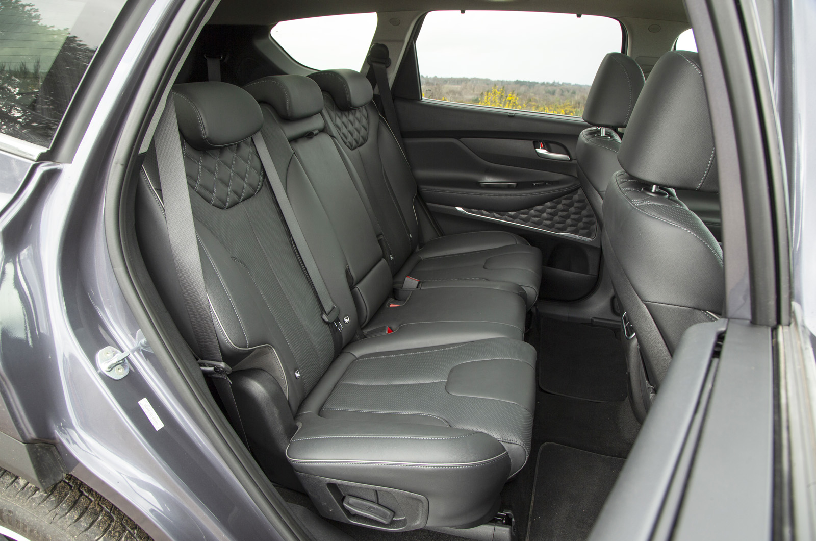 Hyundai santa Fe rear seats