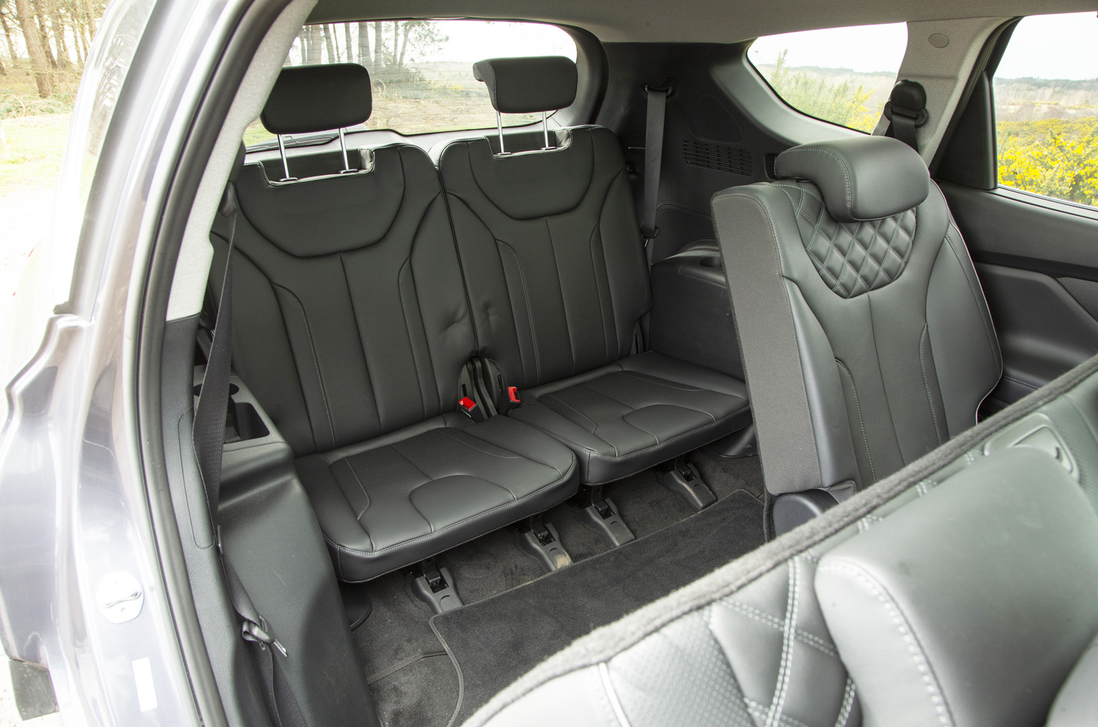 Hyundai Santa Fe third row seats