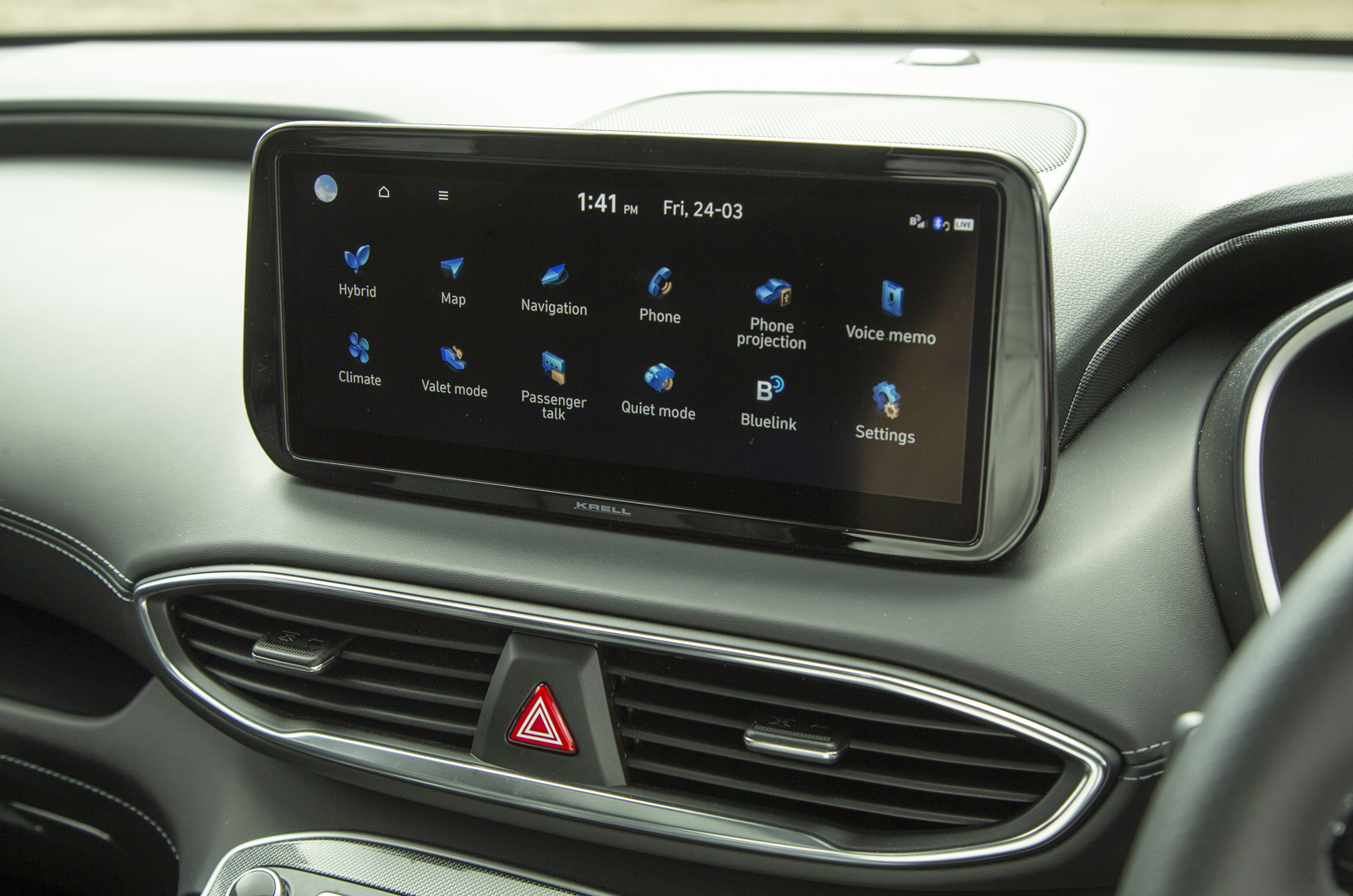 Hyundai Santa Fe touchscreen