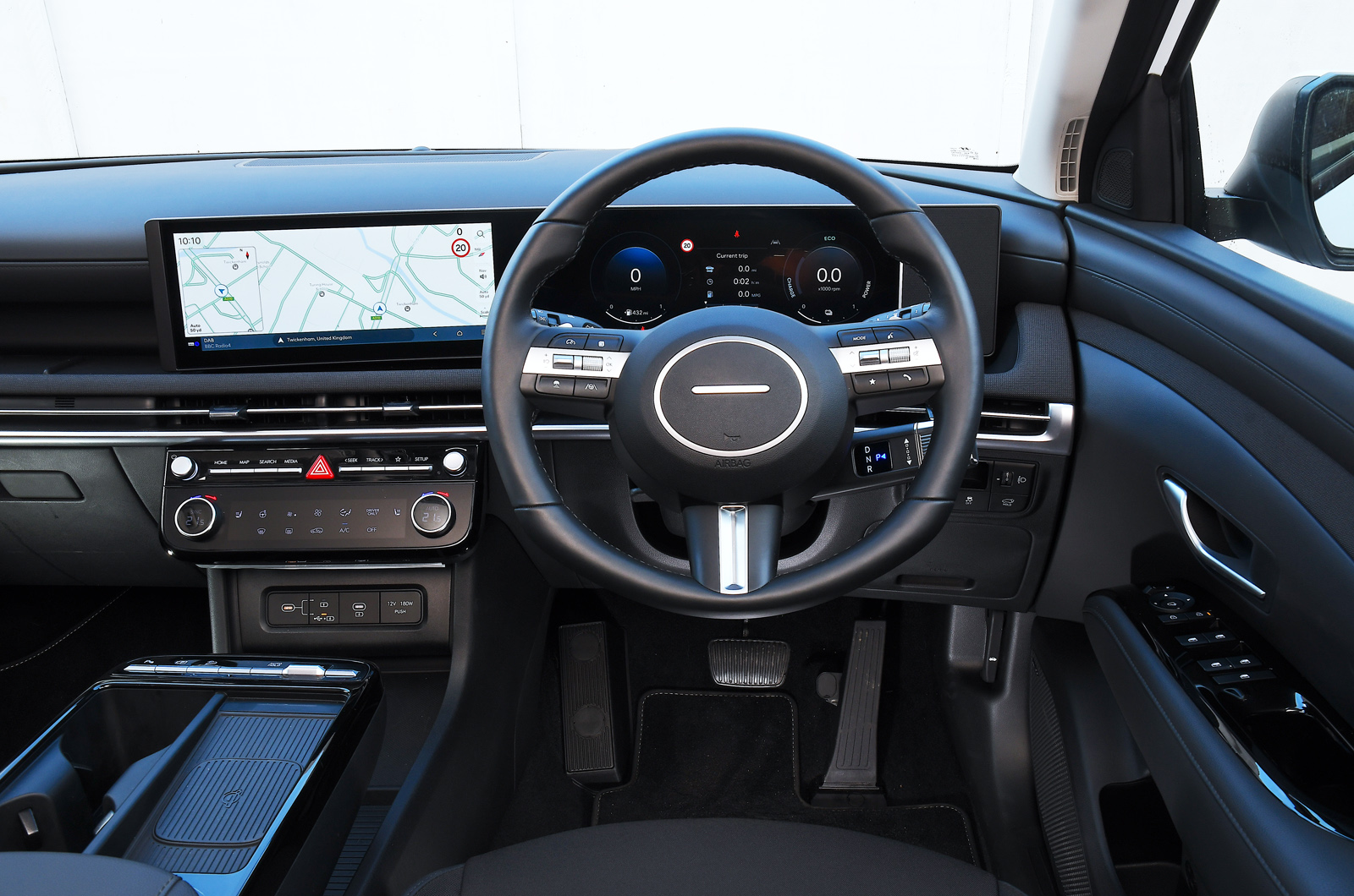 Hyundai Tucson dashboard