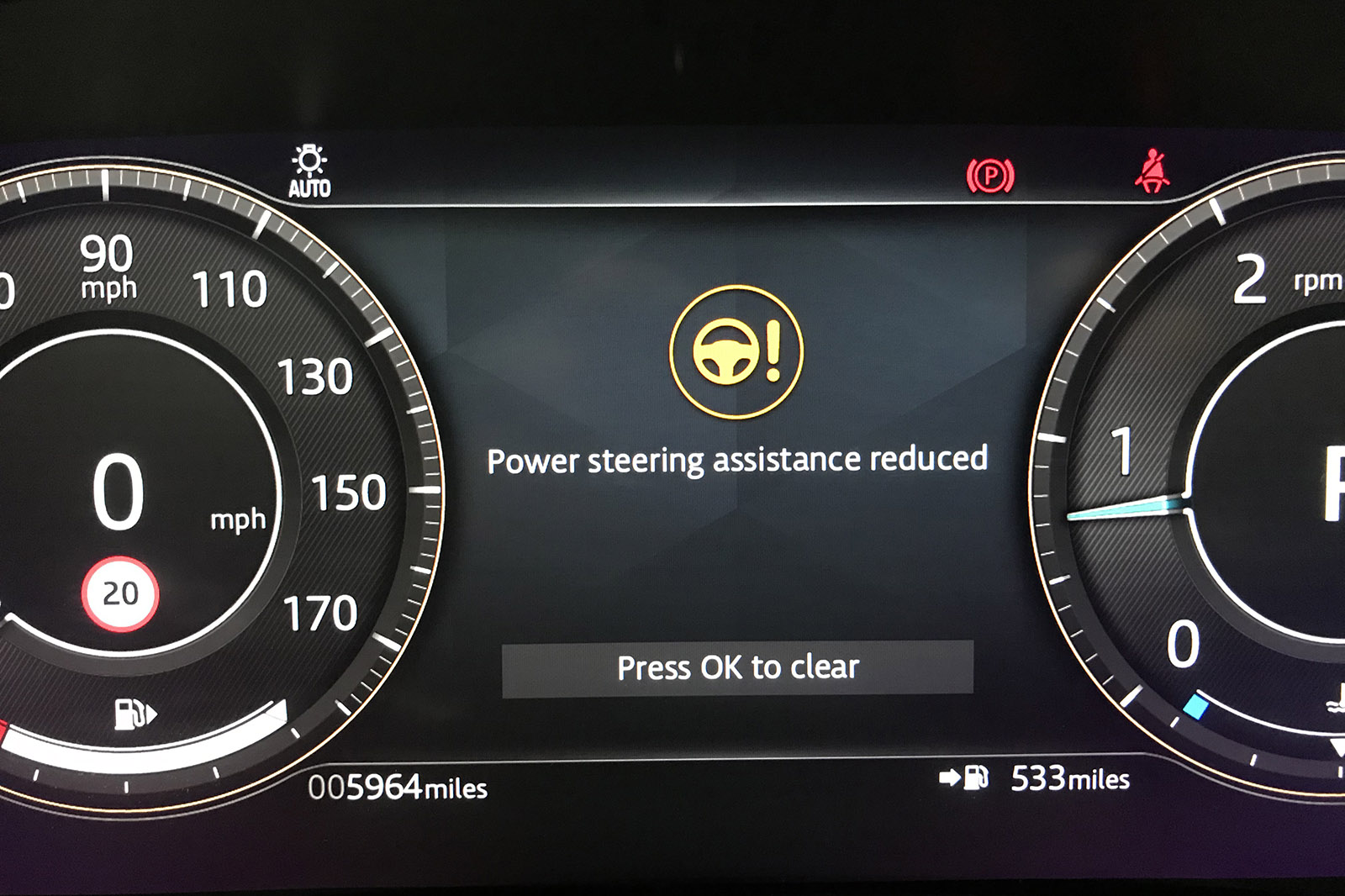 Jaguar E-Pace 2021 steering warning