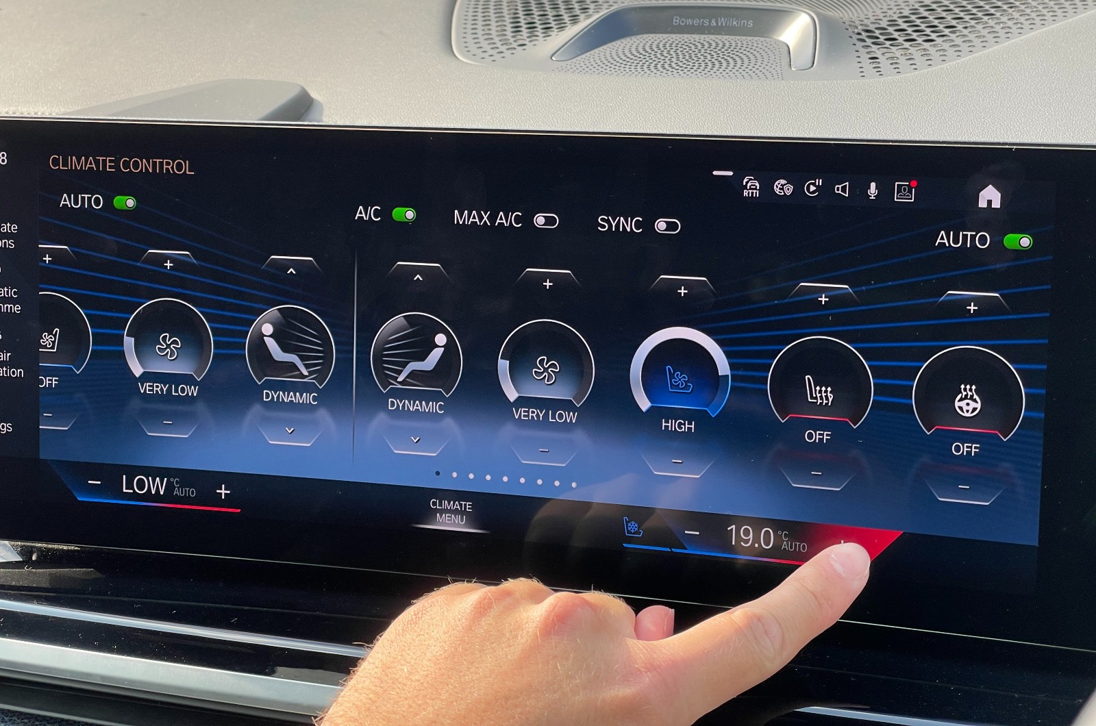 New BMW X7 climate control
