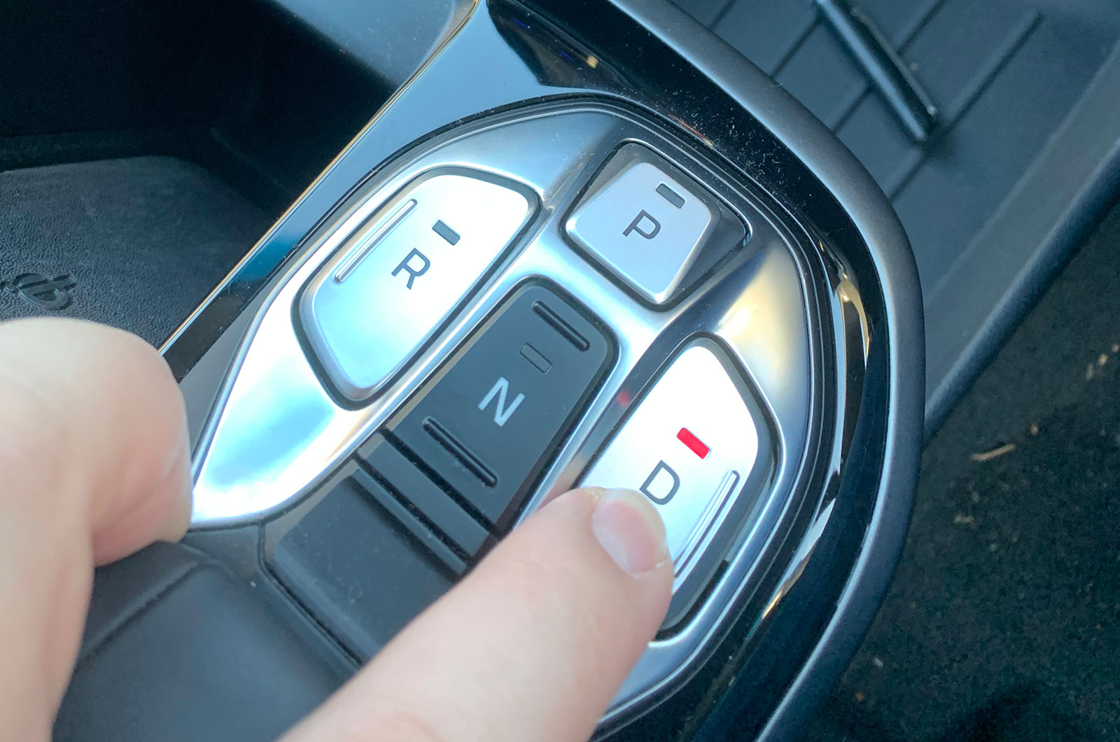 Hyundai Ioniq Electric drive selector