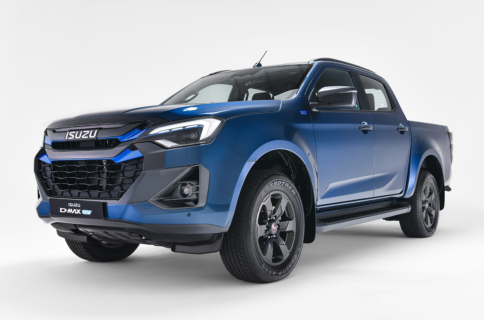 Isuzu D-Max EV front quarter static