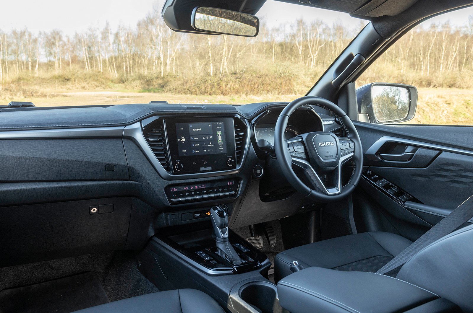 Isuzu D-Max interior