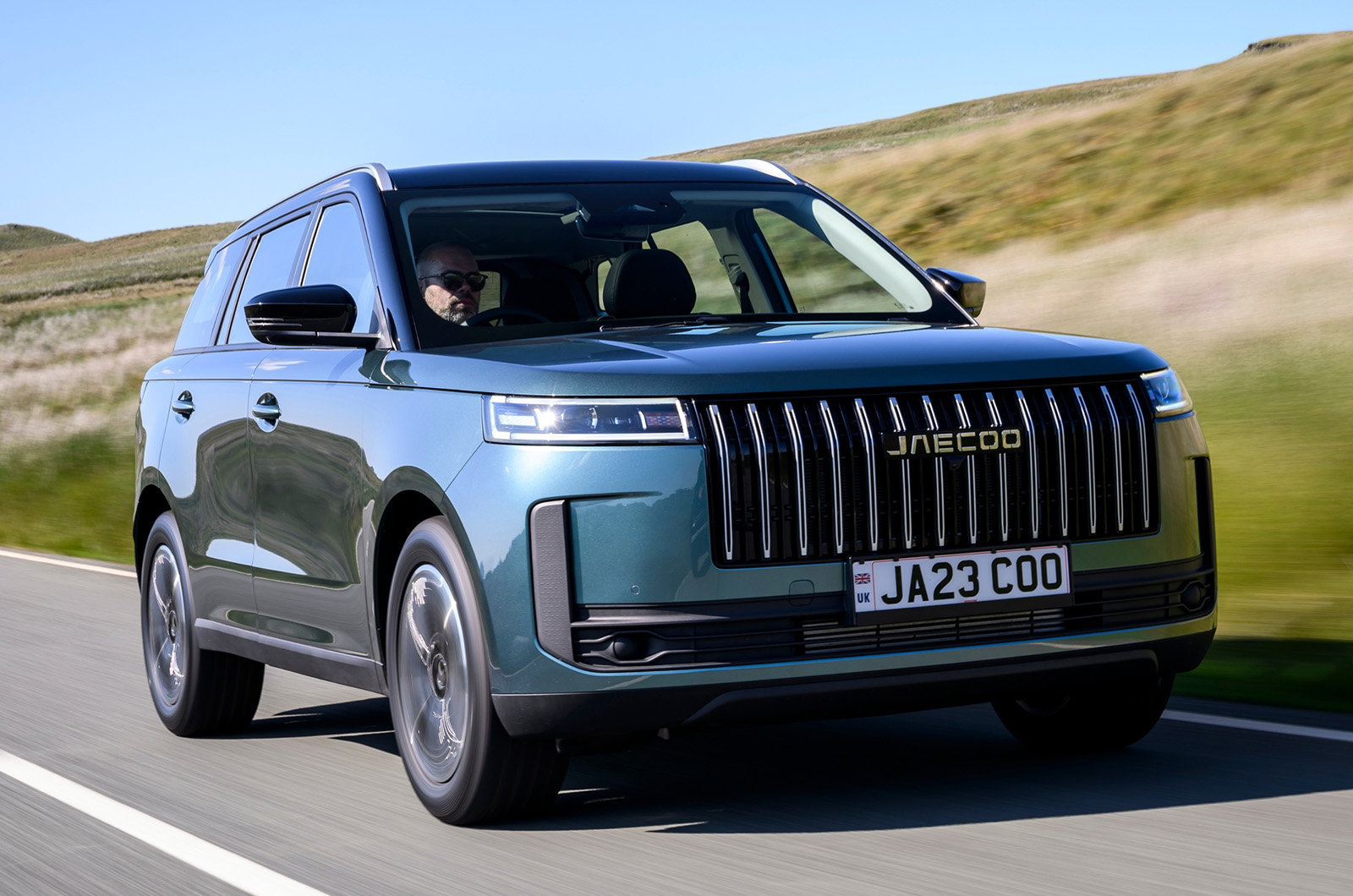 Jaecoo 5 front left driving