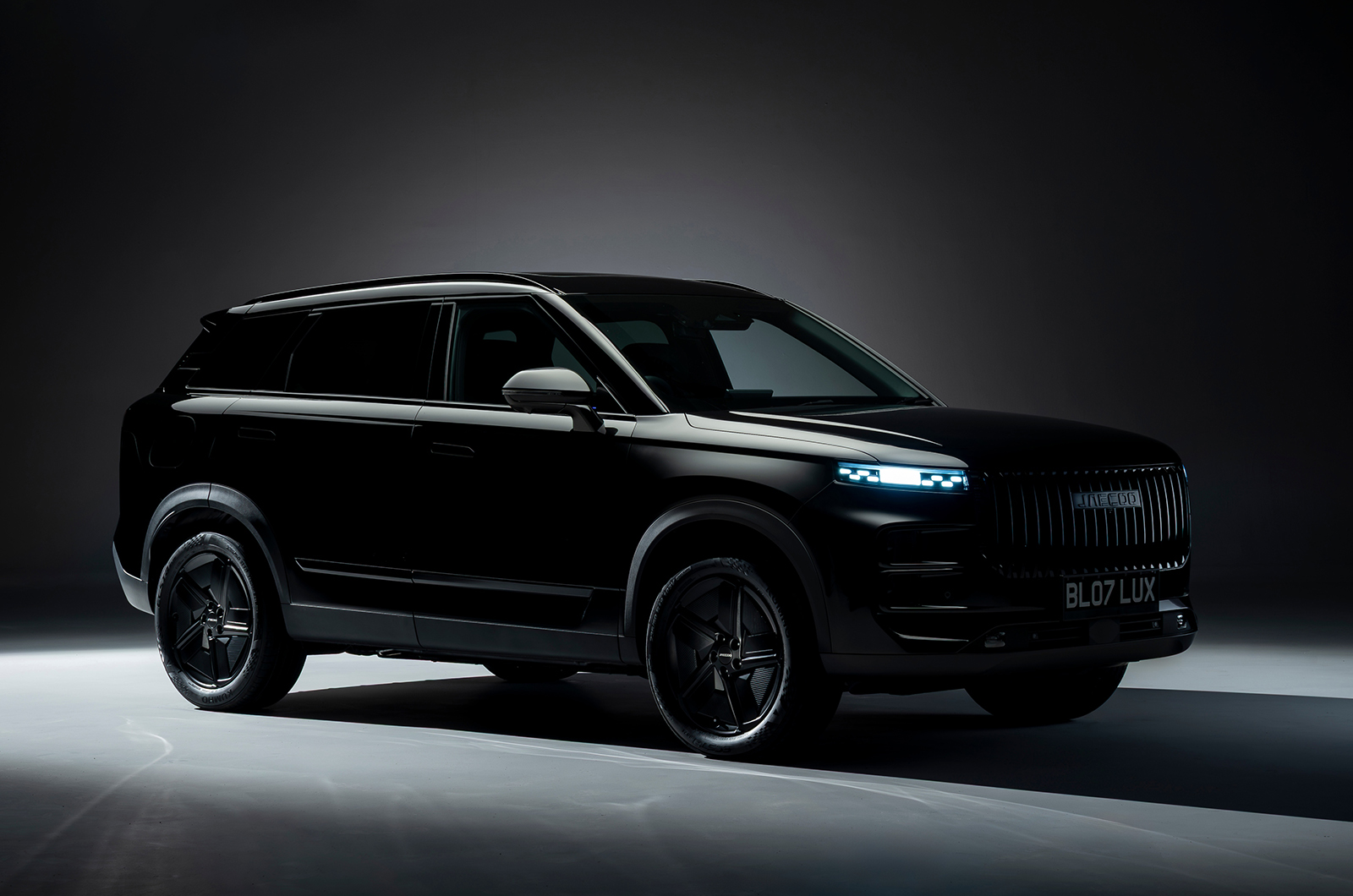 Jaecoo 7 Black Luxury front static