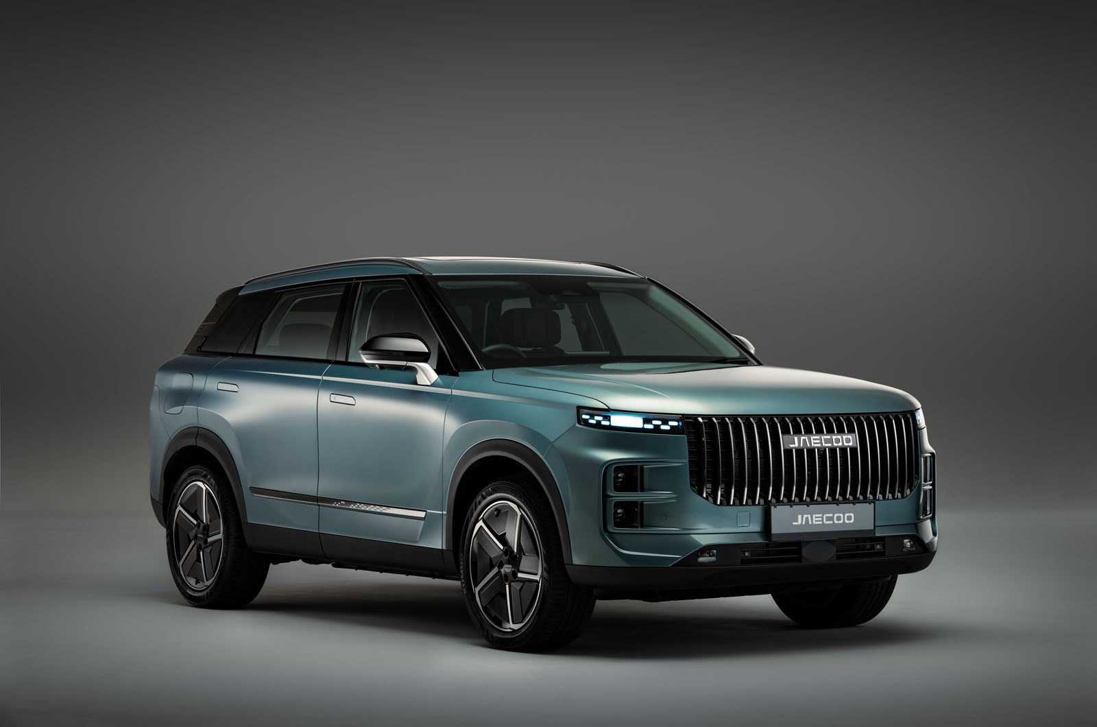 Jaecoo-7-family-suv-front-three-quarters