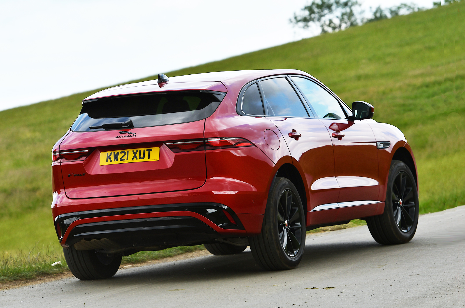 Jaguar F-Pace 2021 rear