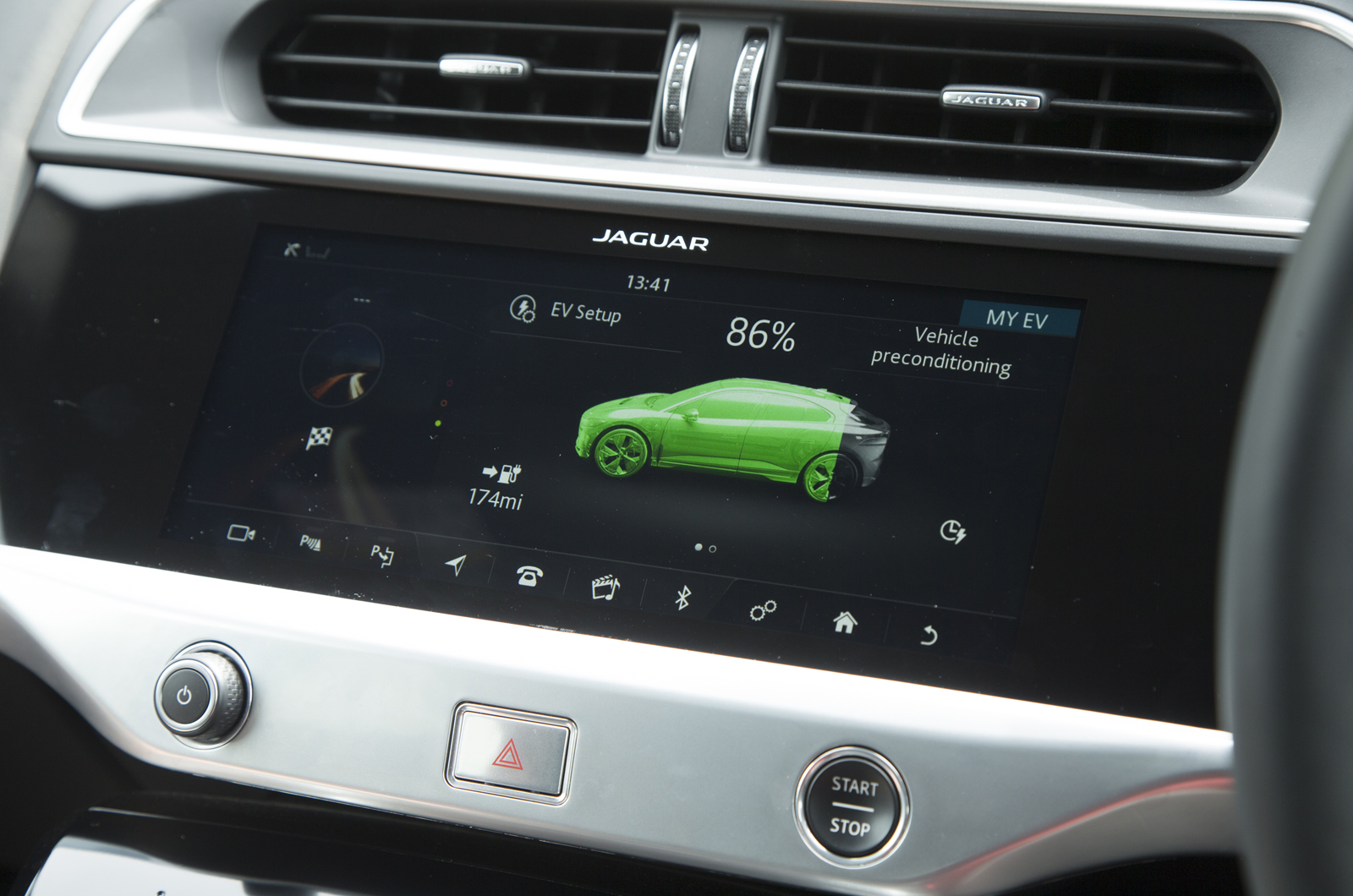 Jaguar I-Pace charging menu
