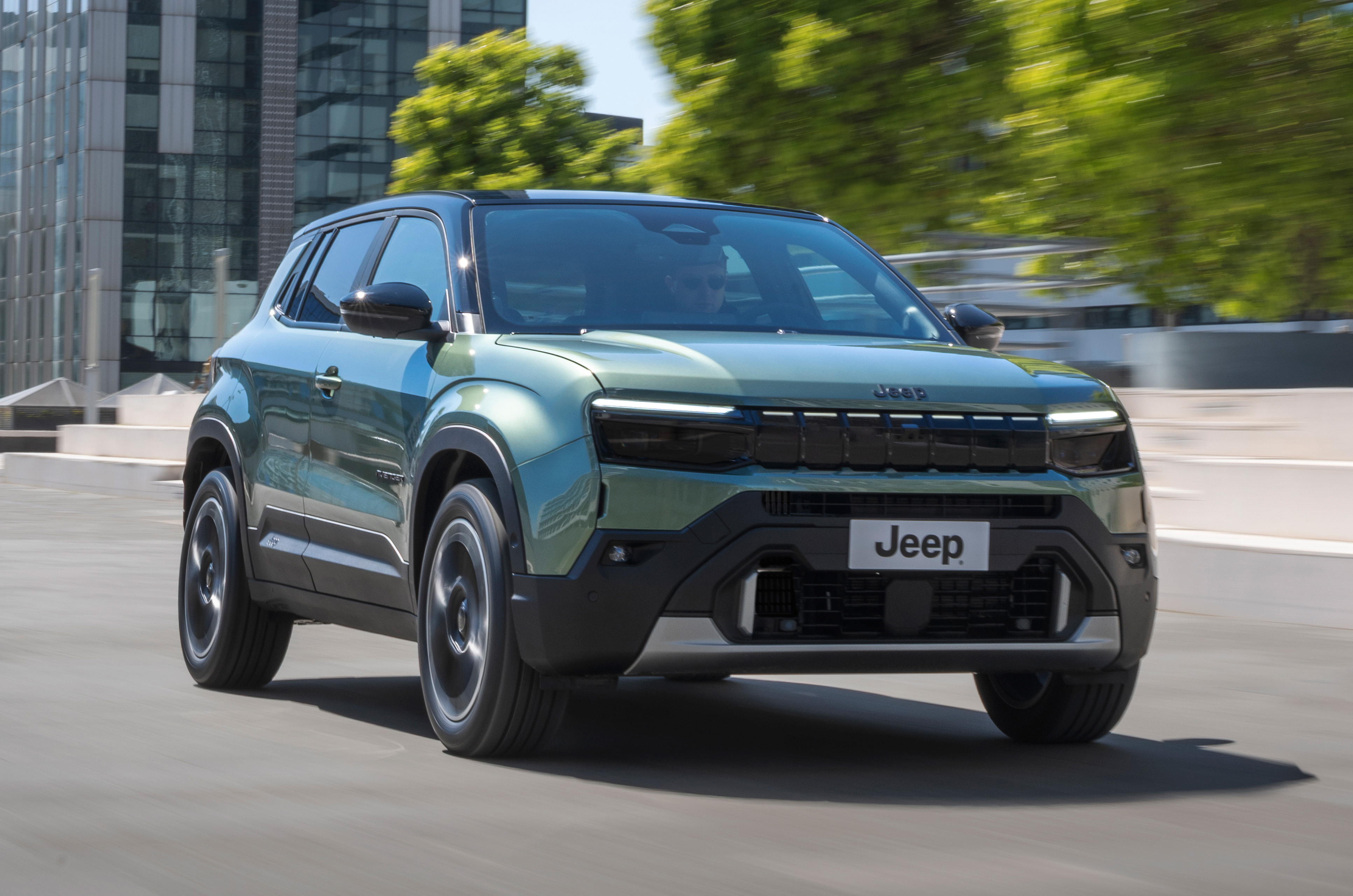 Jeep Avenger front driving