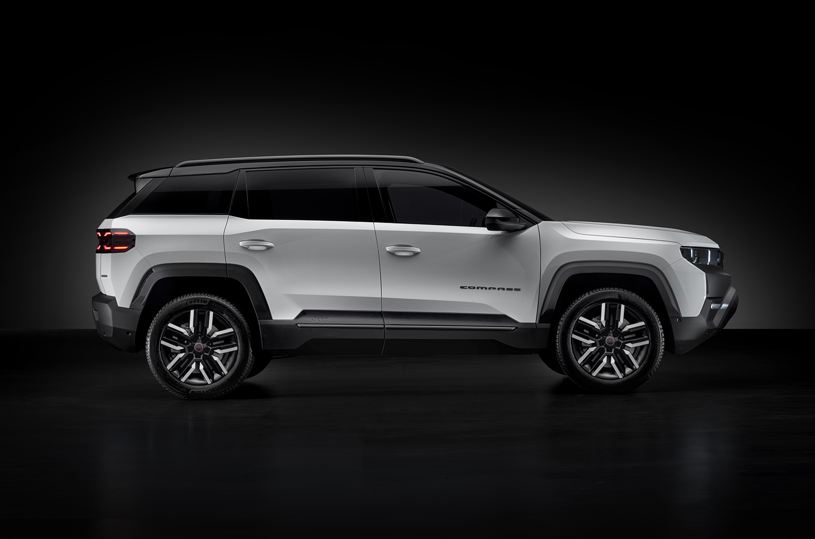 Jeep Compass side static