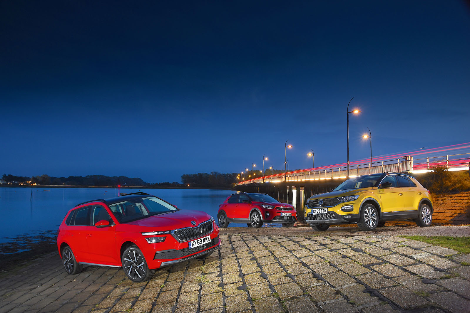 Skoda Kamiq vs Kia Stonic vs Volkswagen T-Roc