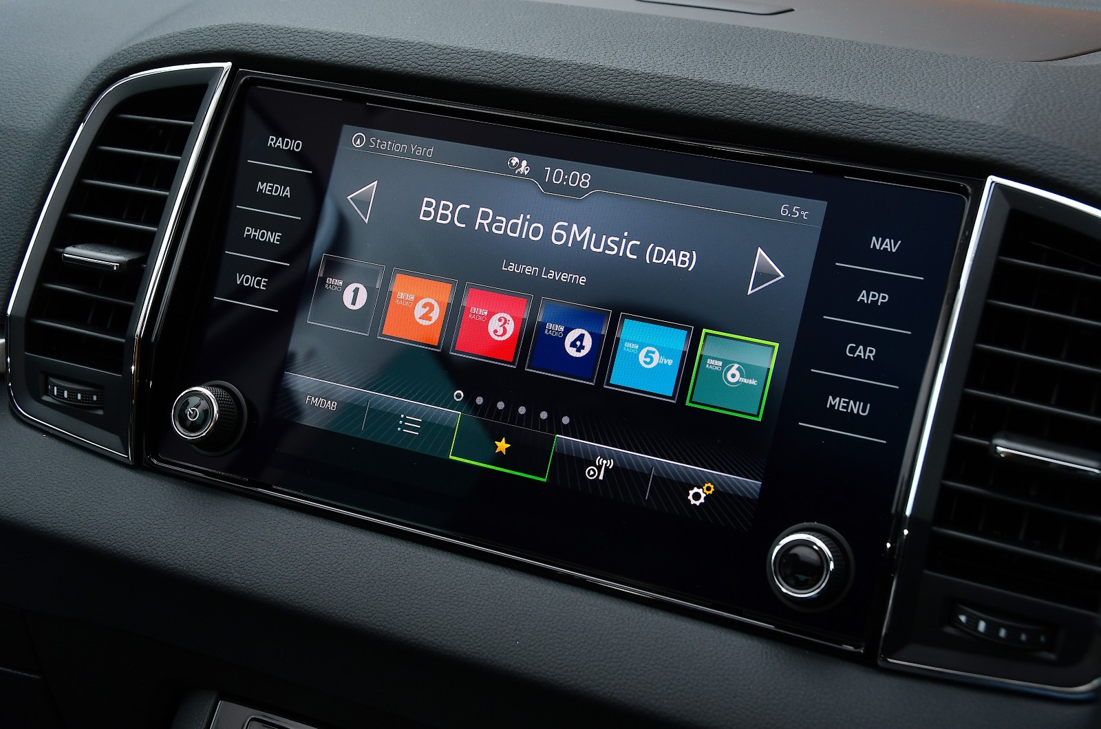 New Skoda Karoq infotainment