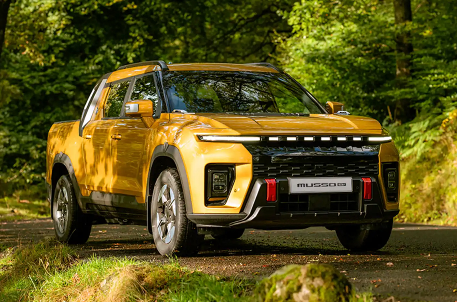 KGM Musso EV front driving