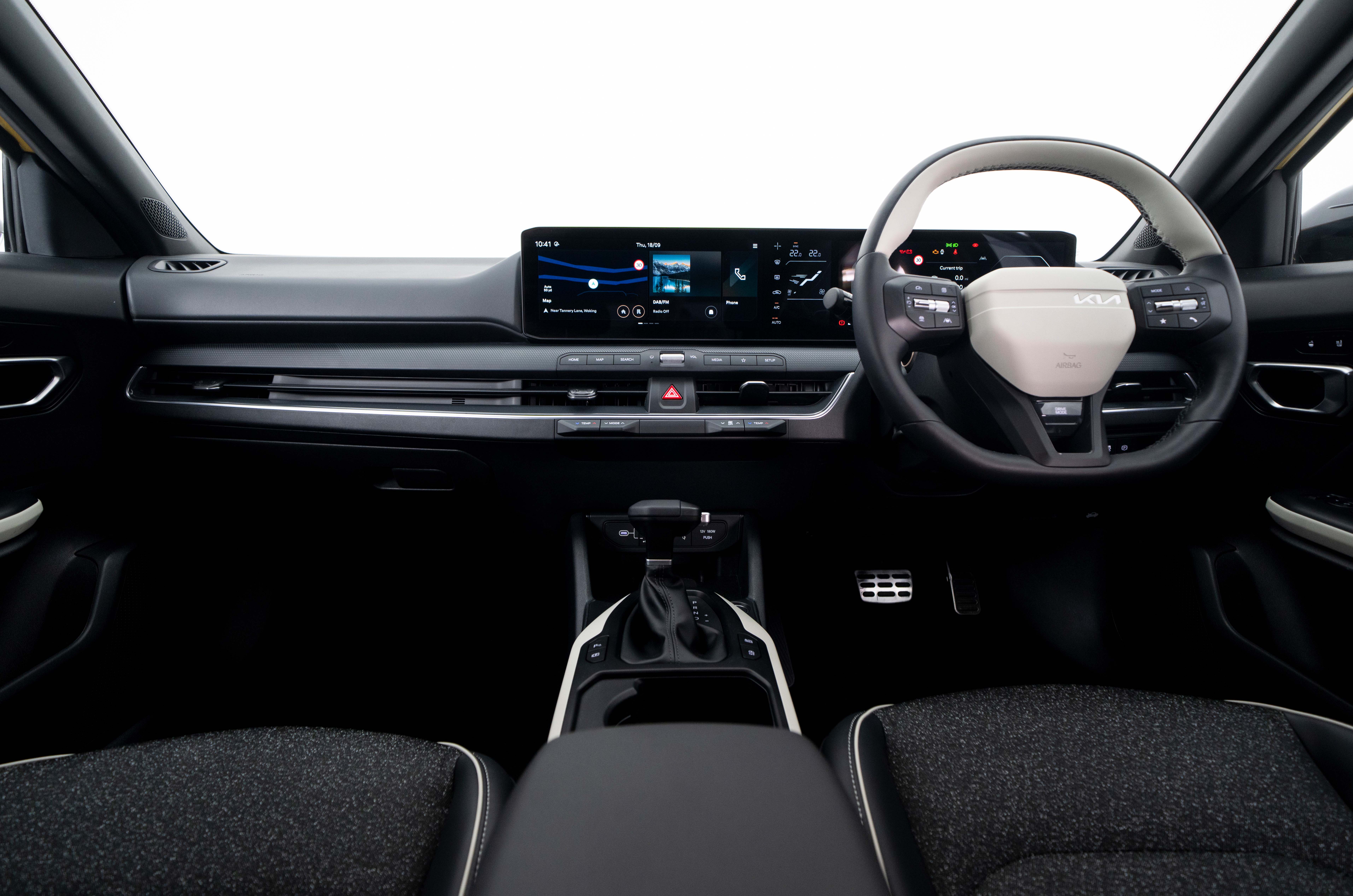 Kia K4 interior dashboard