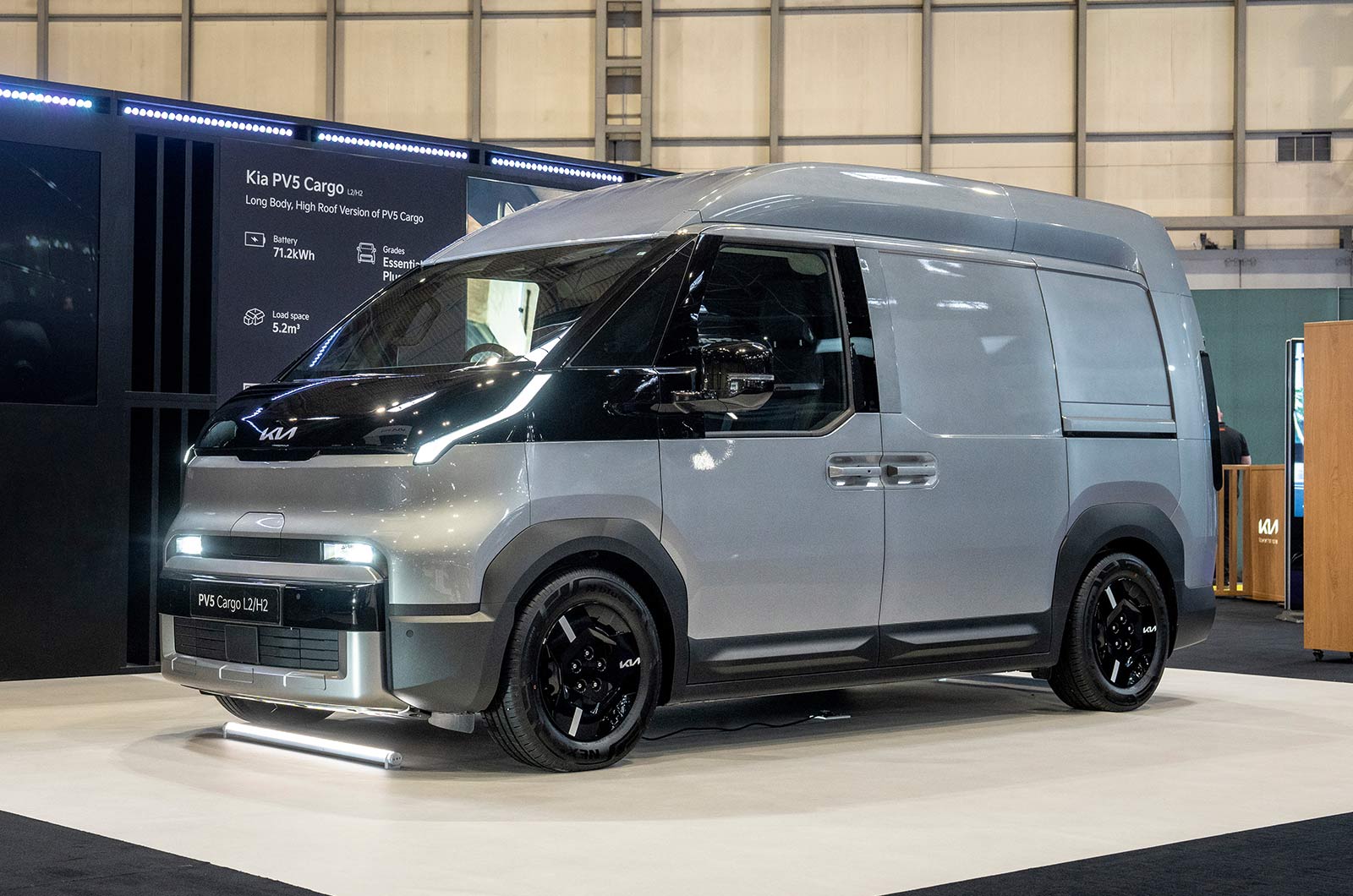 Kia PV5 Cargo L2 H2 front side