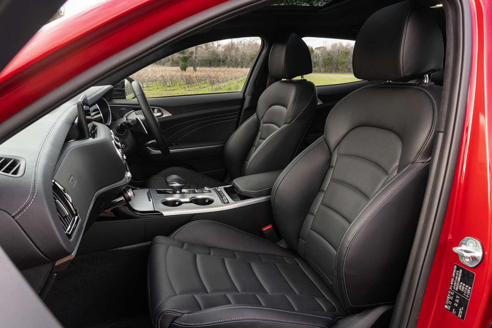 Kia Stinger 2021 front seats